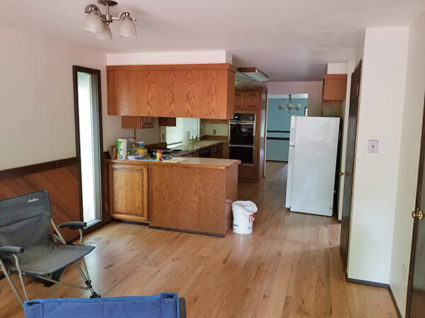 Mid-contemporary modern kitchen before